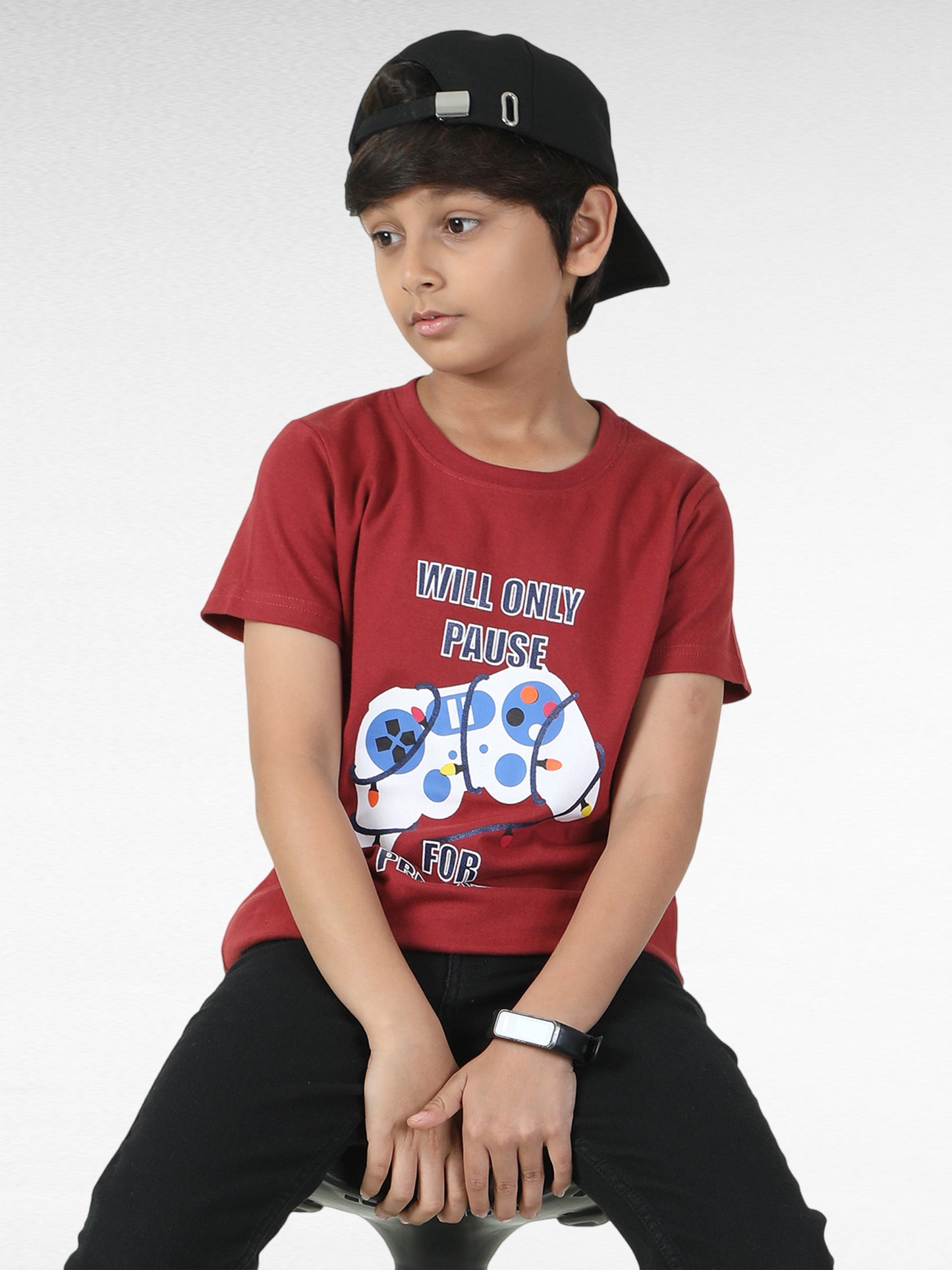 Pause for Presents Boys T-Shirt ( Maroon)